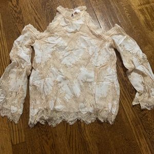 Long sleeved lace size large